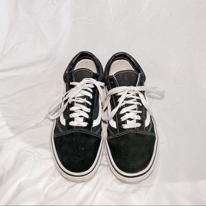 Old Skool Vans! Women’s 8 & Mens 6.5